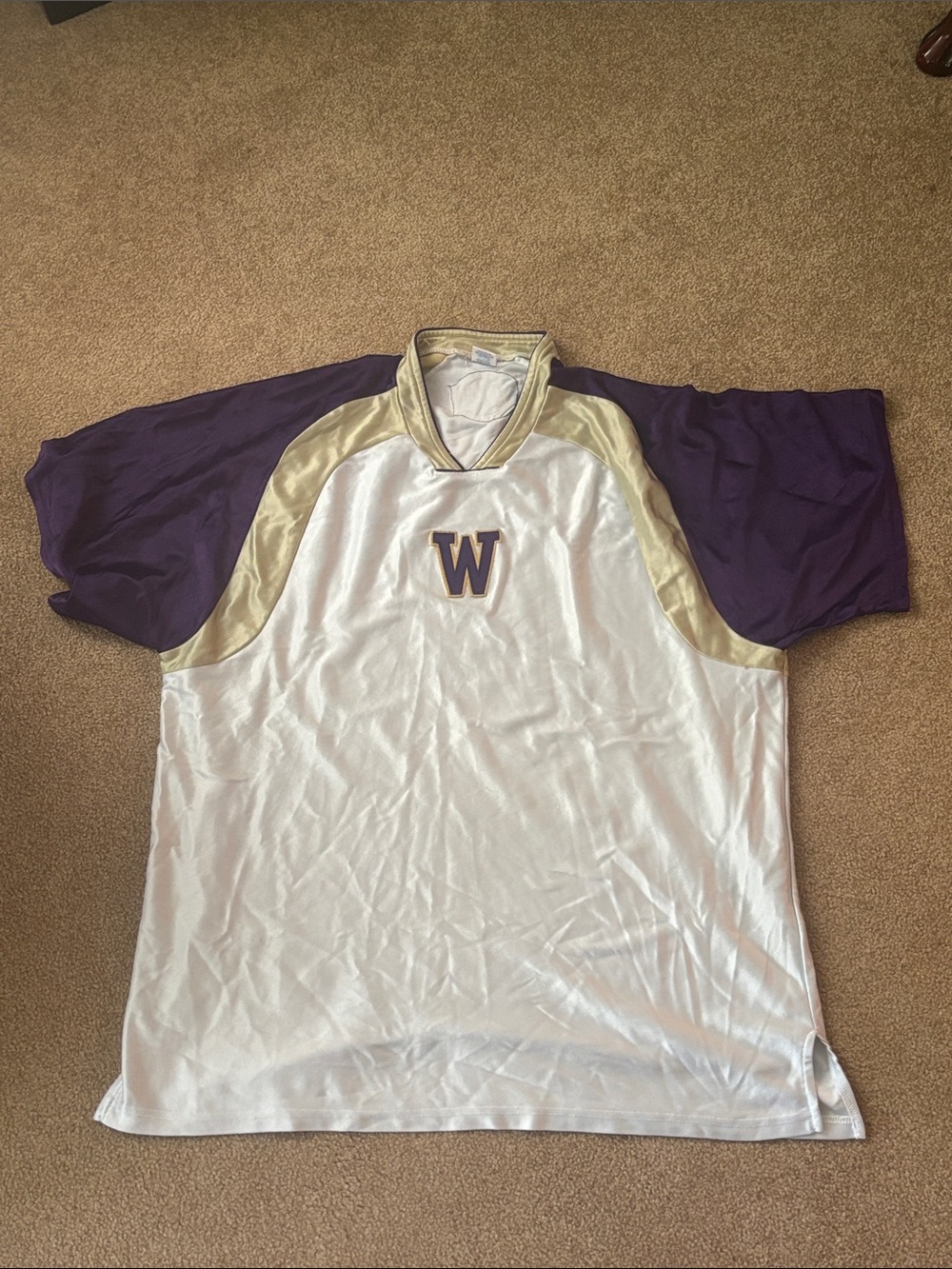 Women’s Large Vintage Washington College Russell Athletic Jersey
